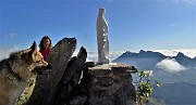 45 Alla Madonnina di vetta del Pietra Quadra (2356 m) 